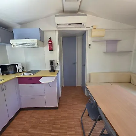 キャンプ場 La Vigne レクシ