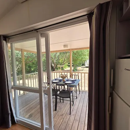 キャンプ場 La Vigne レクシ